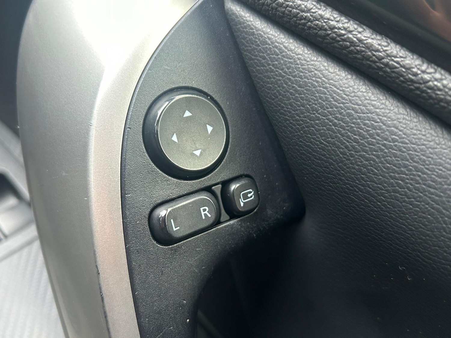 Used Mitsubishi Eclipse Cross 2018 for sale - 77143807: Photo 35