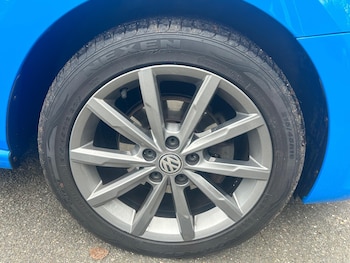 Used Volkswagen Polo 2015 for sale - 77633774: Photo