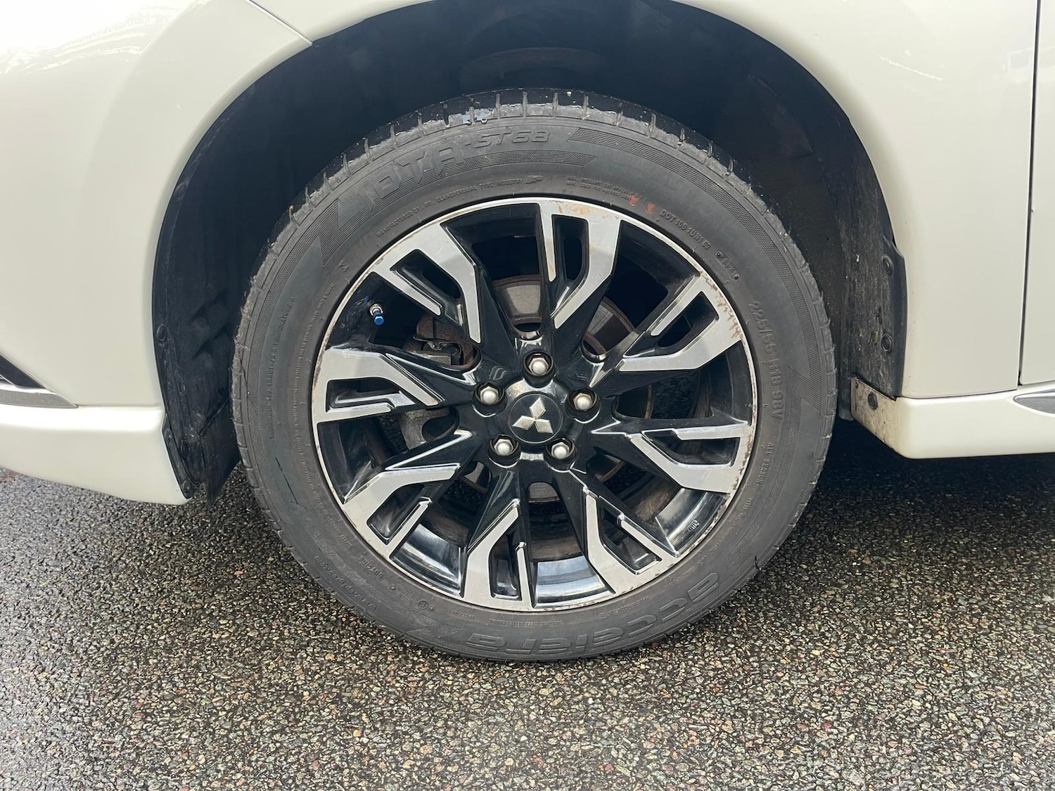 Used Mitsubishi Outlander 2017 for sale - 77230653: Photo 28