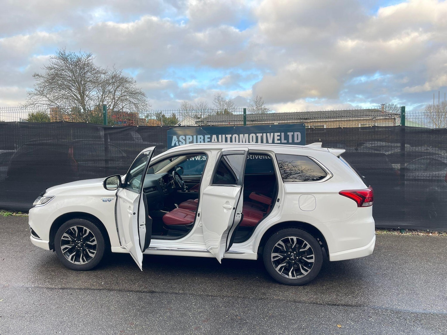 Used Mitsubishi Outlander 2017 for sale - 77230653: Photo 8