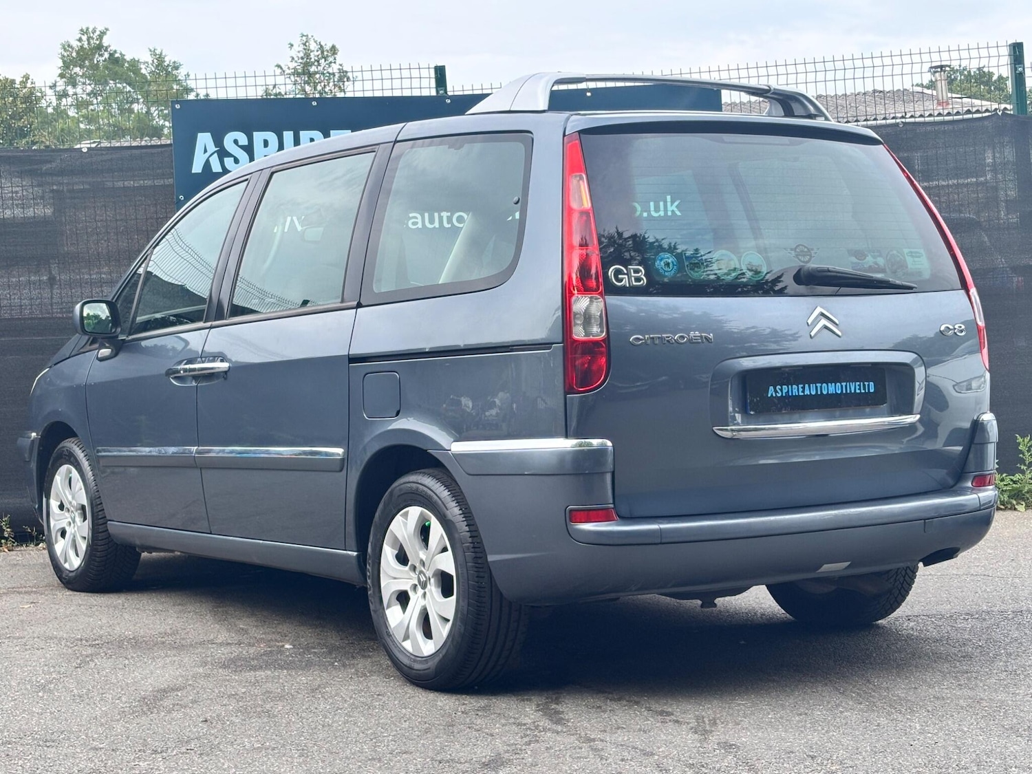 Vehicle 6