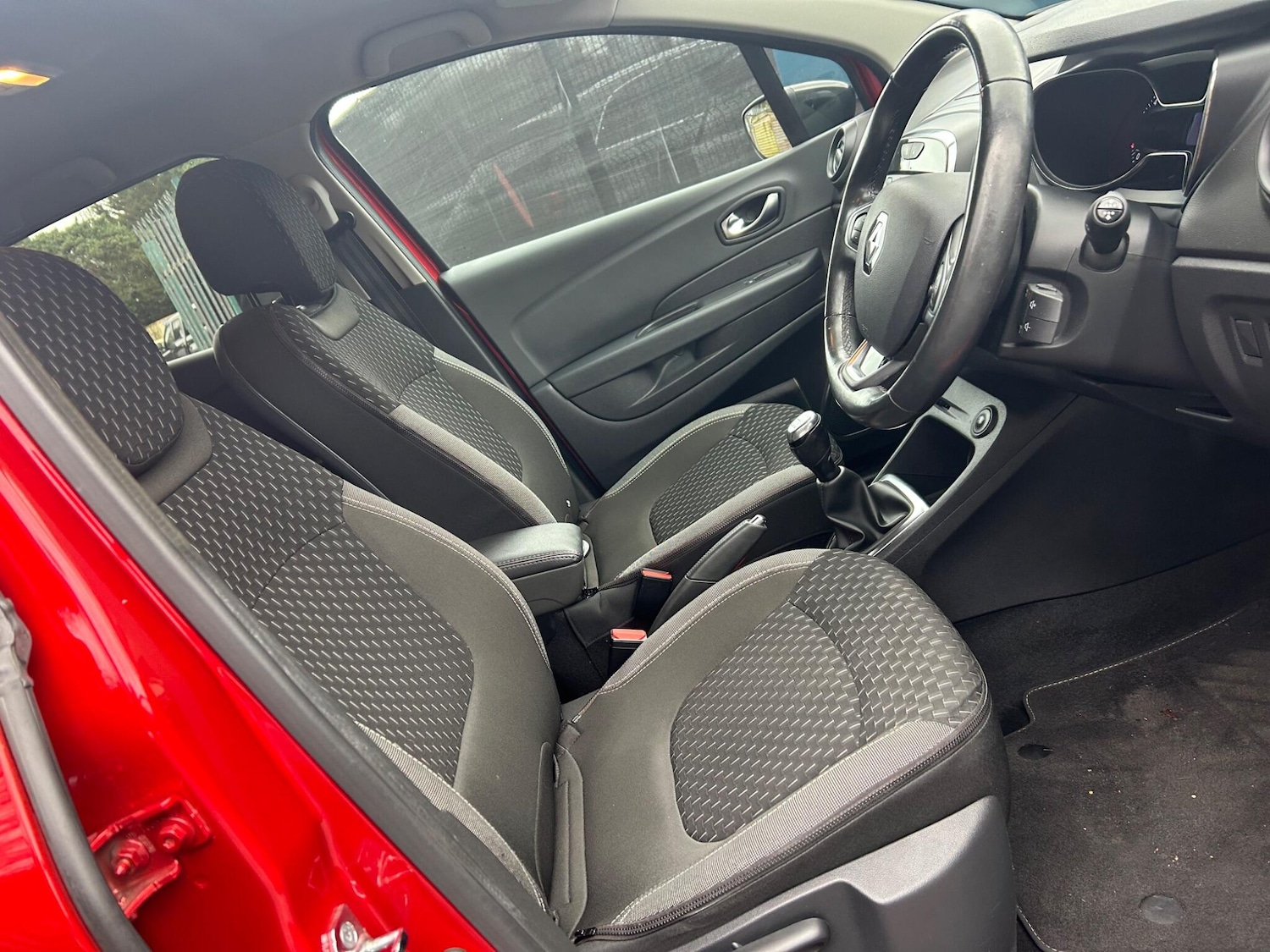 Used Renault Captur 2018 for sale - 77143153: Photo 11