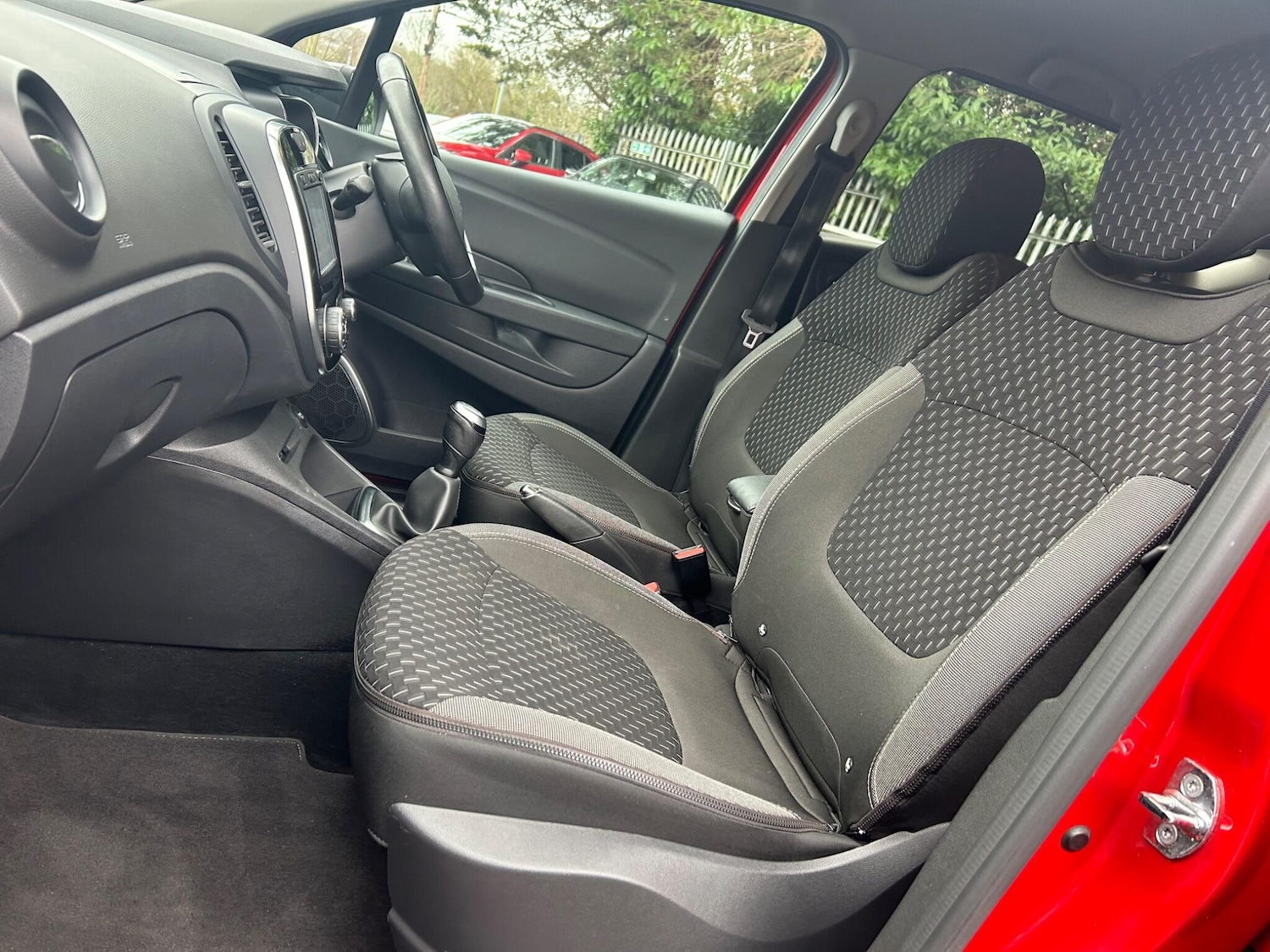 Used Renault Captur 2018 for sale - 77143153: Photo 24