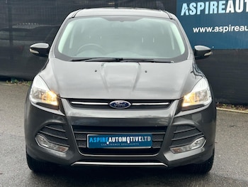 Used Ford Kuga 2015 for sale - 77331047: Photo