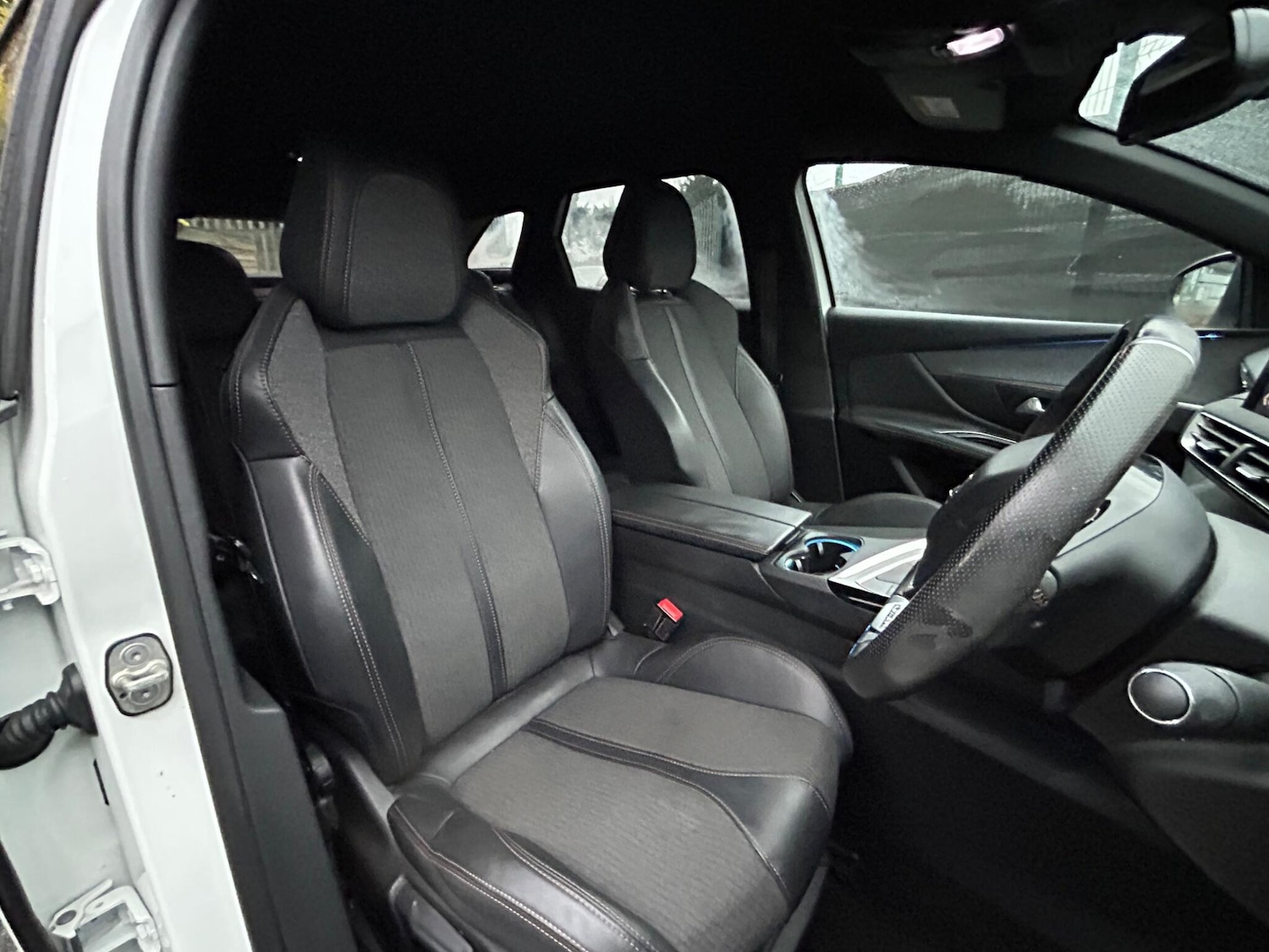 Used Peugeot 3008 2017 for sale - 76765465: Photo 13