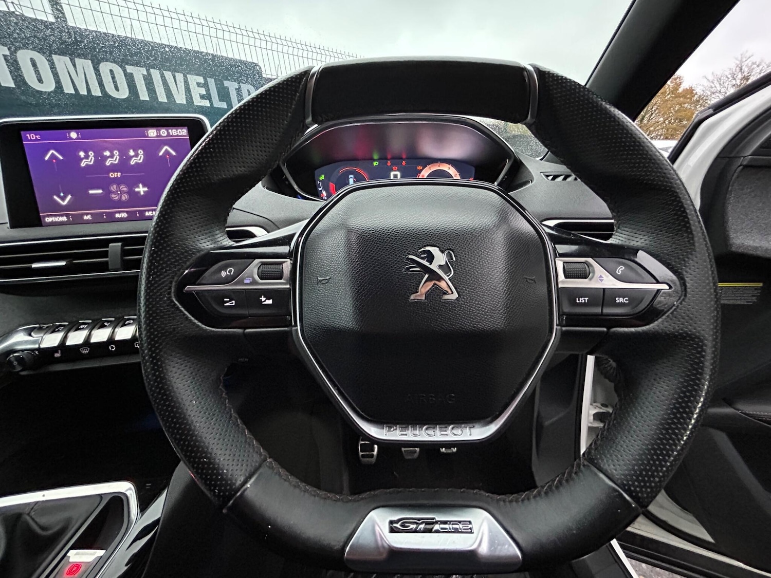Used Peugeot 3008 2017 for sale - 76765465: Photo 18