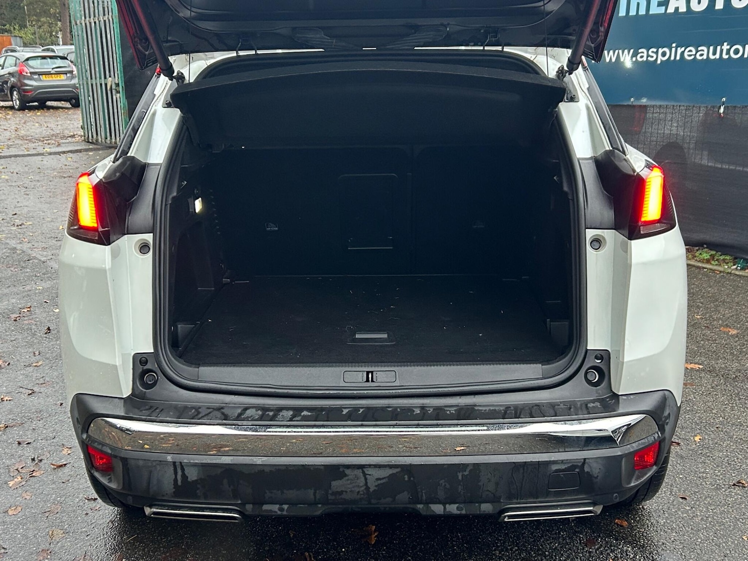 Used Peugeot 3008 2017 for sale - 76765465: Photo 42