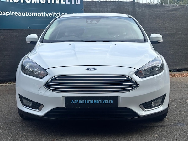 Used Ford Focus 2016 for sale - 76269947: Photo 2