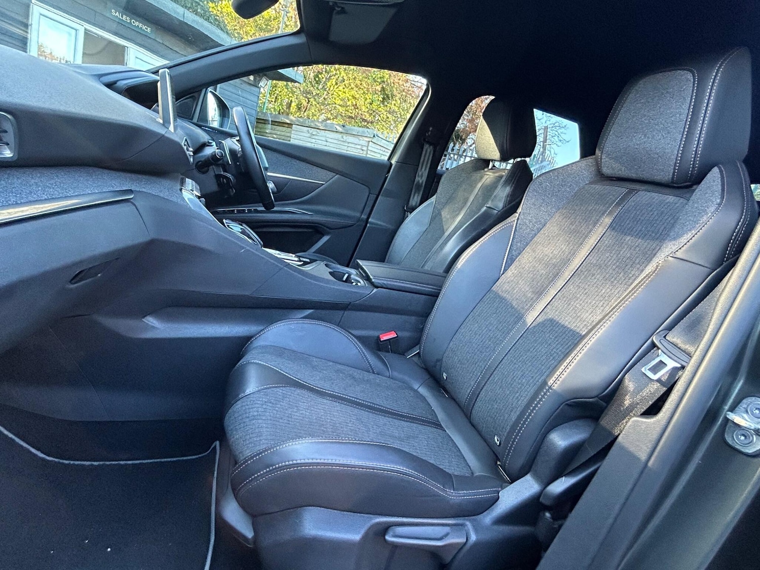 Used Peugeot 3008 2017 for sale - 76953139: Photo 13