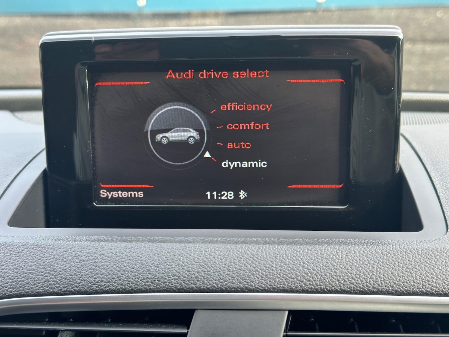 Used Audi Q3 2018 for sale - 76122507: Photo 28