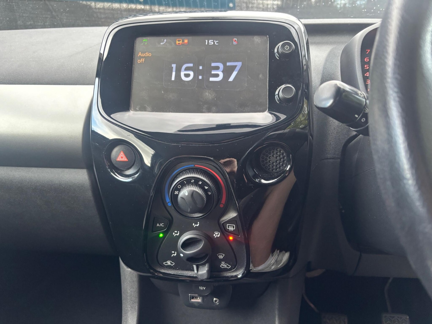 Vehicle 29
