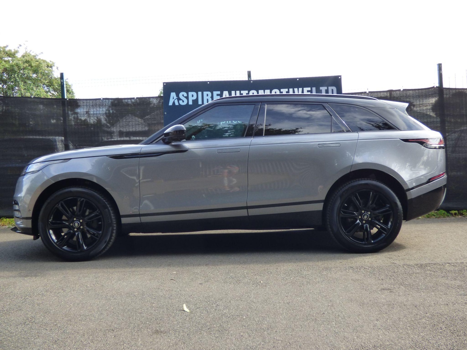 Used Land Rover Range Rover Velar 2021 for sale - 76136925: Photo 12