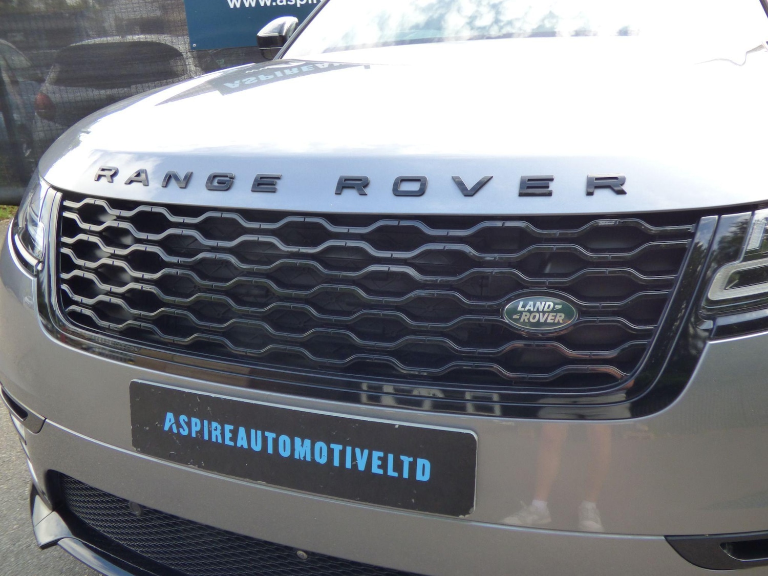 Used Land Rover Range Rover Velar 2021 for sale - 76136925: Photo 4