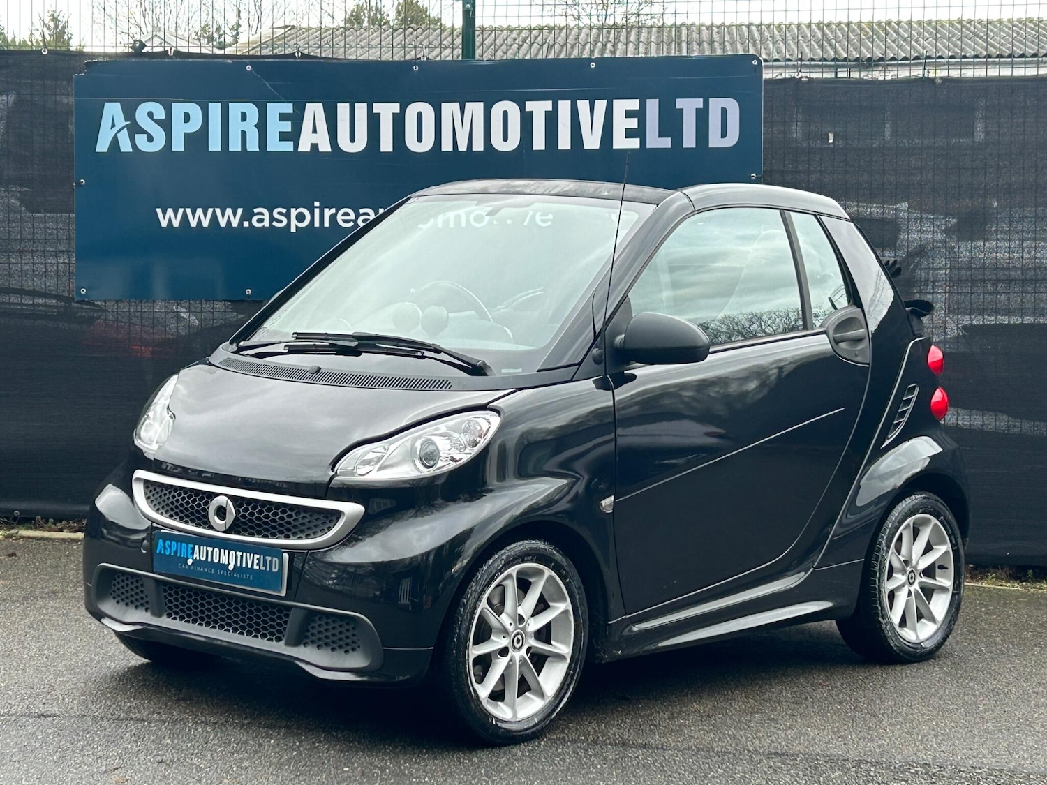 Used smart fortwo 2013 for sale - 77525053: Photo 3