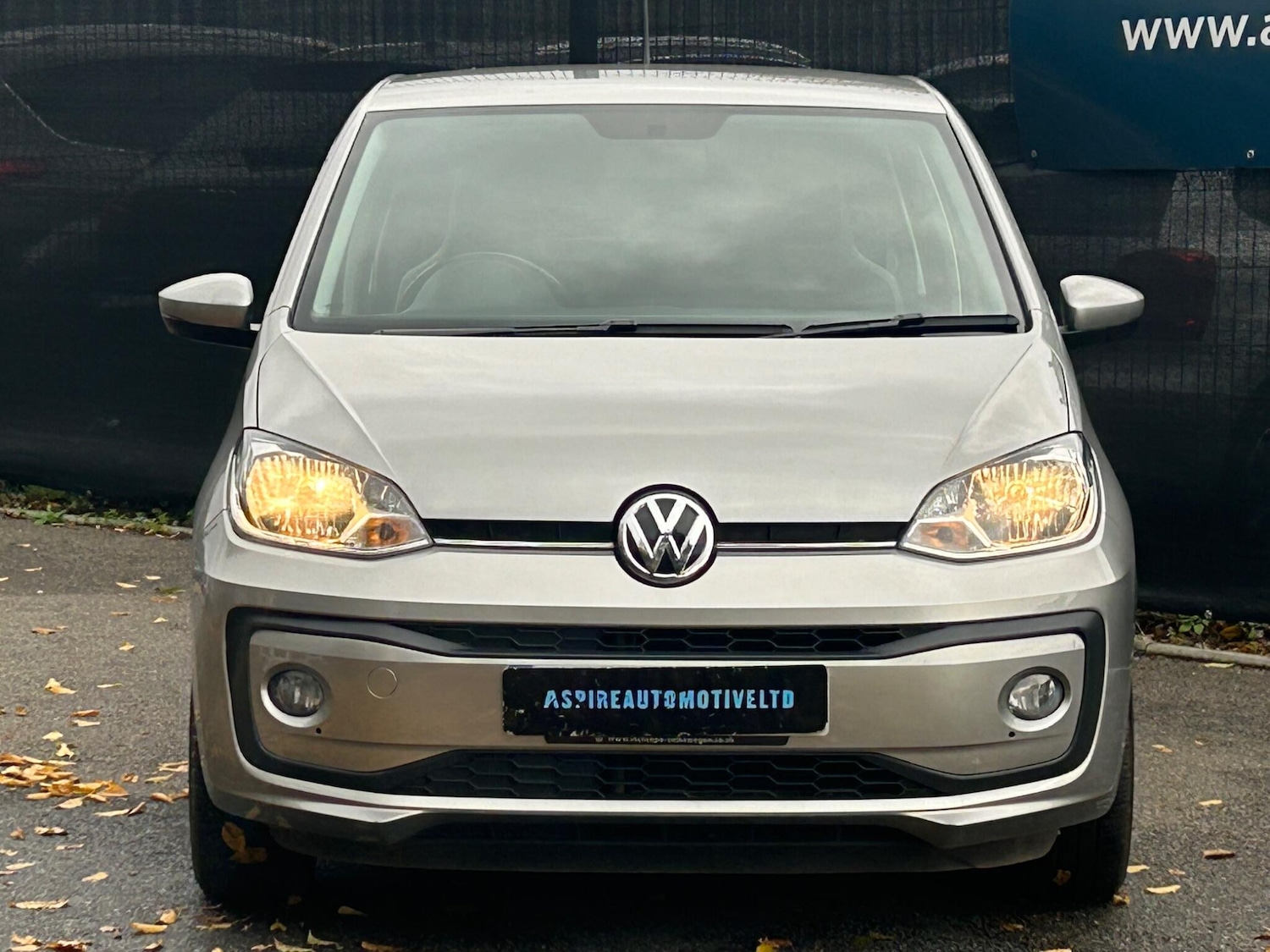 Used Volkswagen up! for sale - 76473719: Photo 2