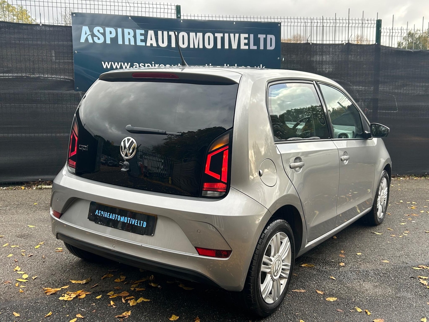 Used Volkswagen up! for sale - 76473719: Photo 4