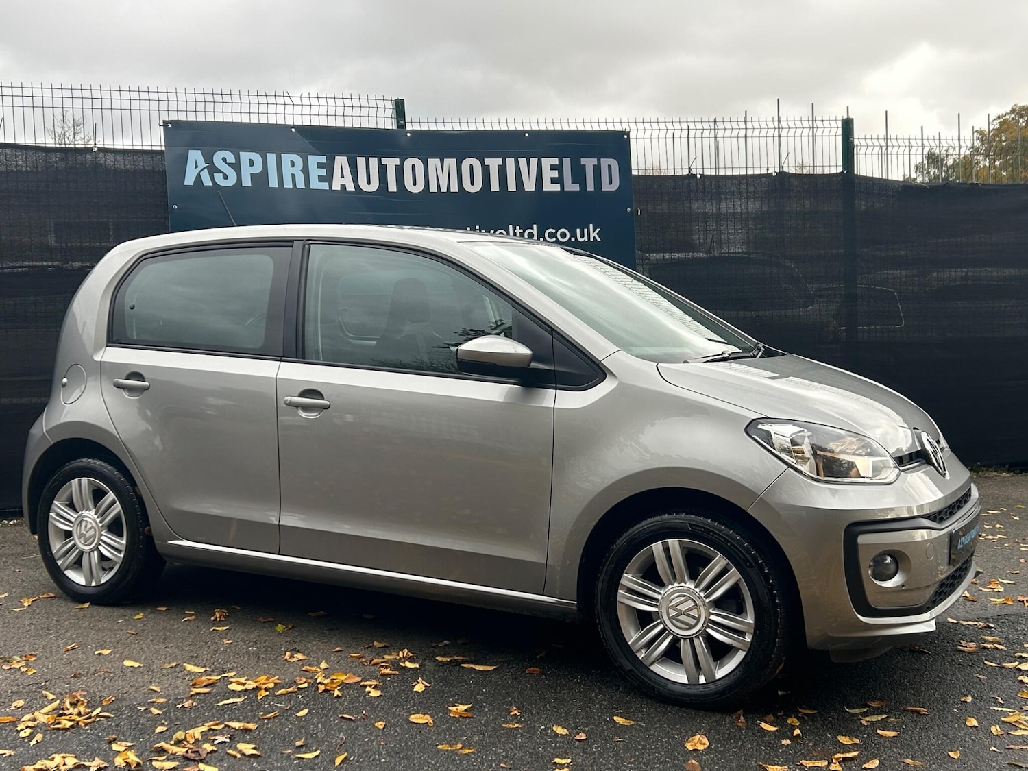 Used Volkswagen up! for sale - 76473719: Photo 8