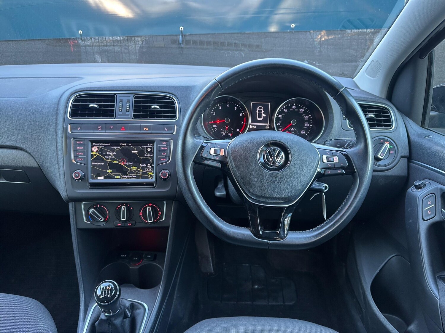 Used Volkswagen Polo 2015 for sale - 76513292: Photo 11