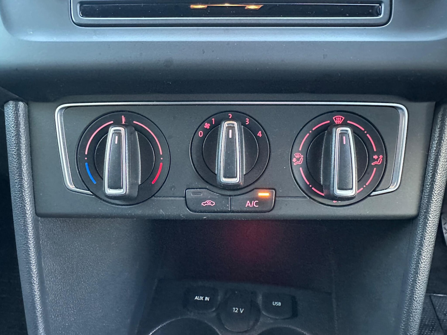 Used Volkswagen Polo 2015 for sale - 76513292: Photo 21