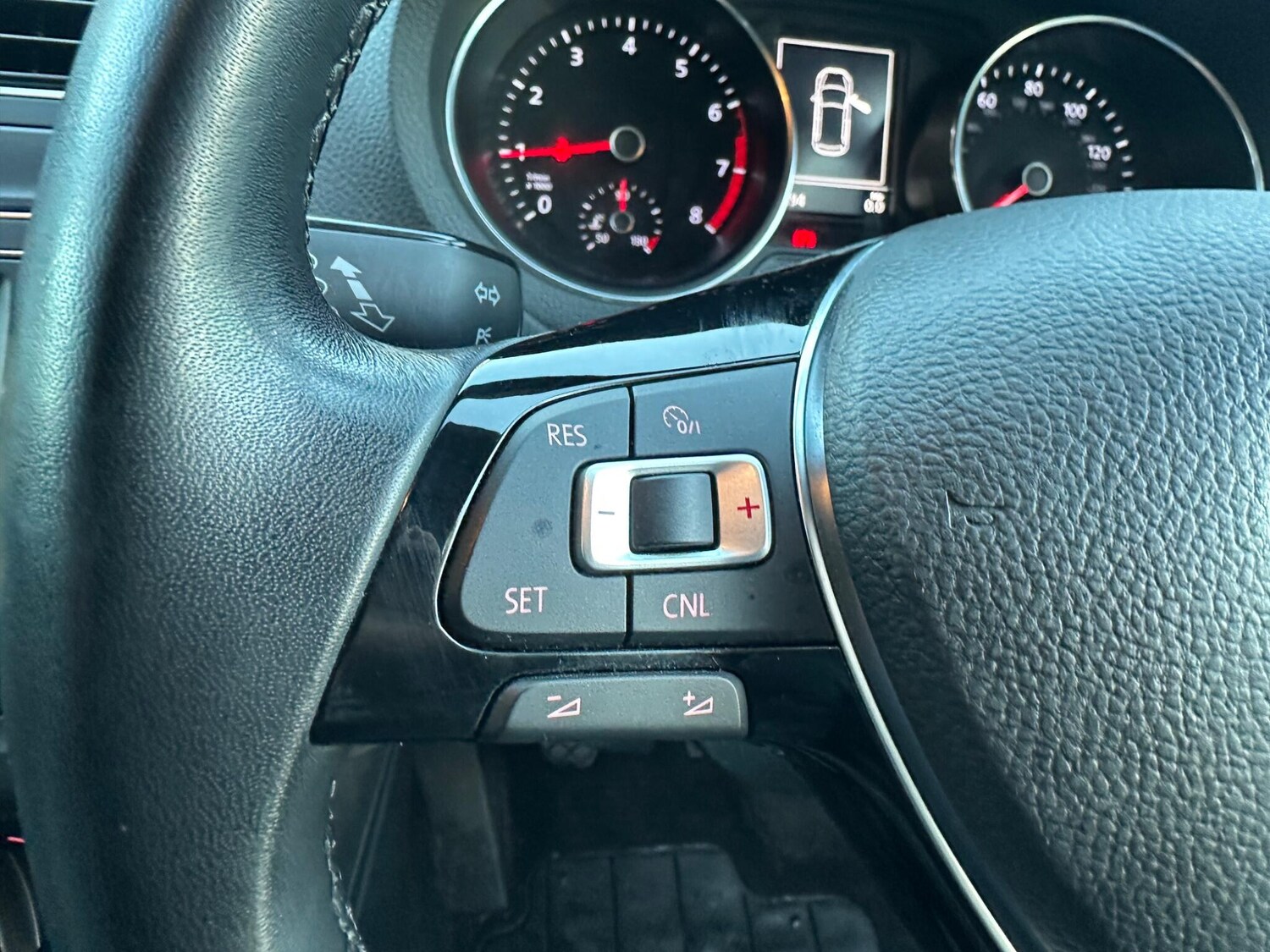 Used Volkswagen Polo 2015 for sale - 76513292: Photo 22