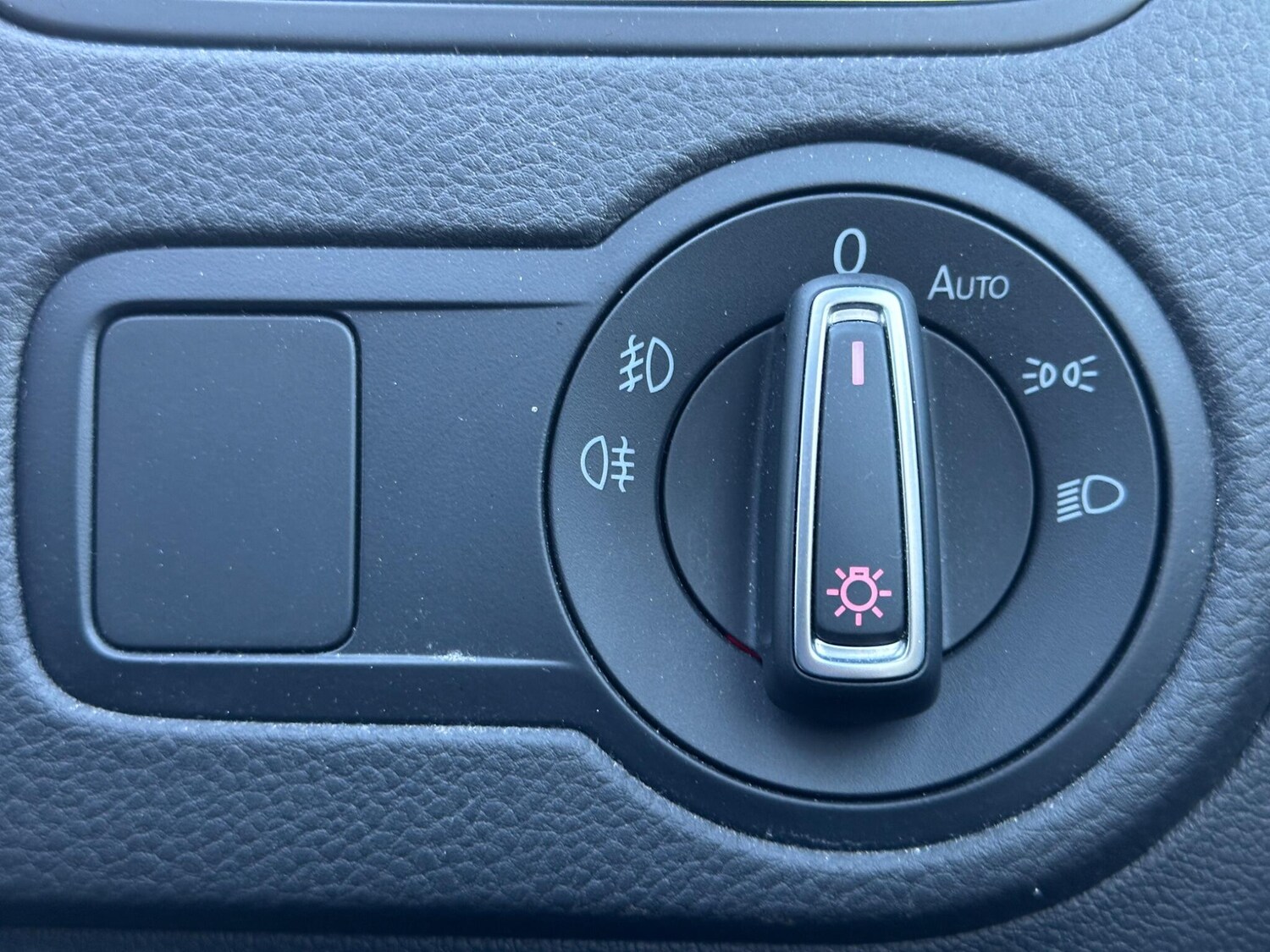 Used Volkswagen Polo 2015 for sale - 76513292: Photo 26