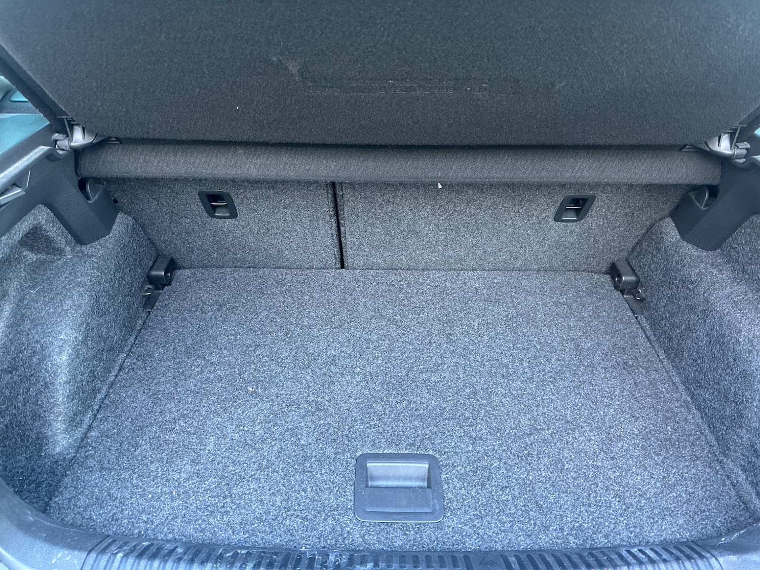 Used Volkswagen Polo 2015 for sale - 76513292: Photo 28