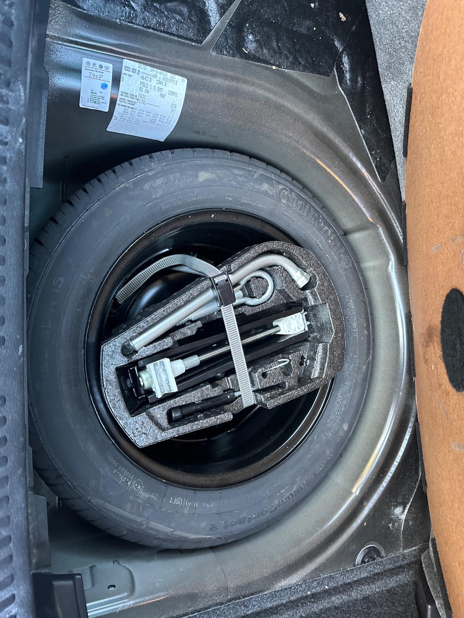 Used Volkswagen Polo 2015 for sale - 76513292: Photo 29