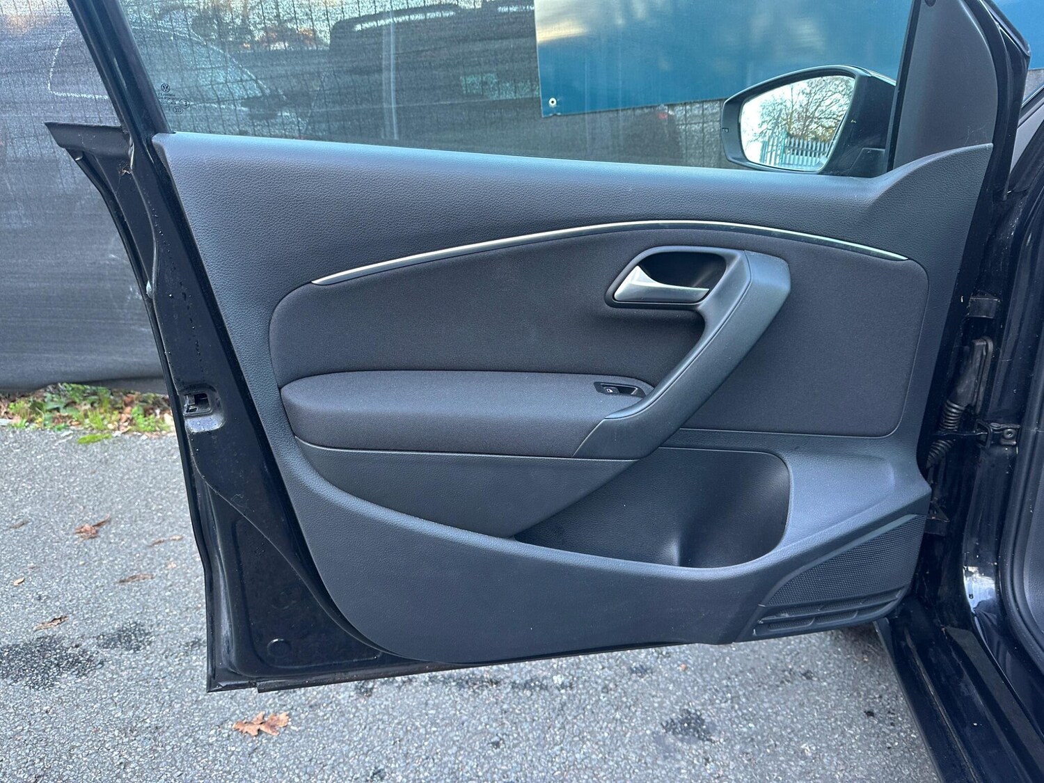 Used Volkswagen Polo 2015 for sale - 76513292: Photo 30