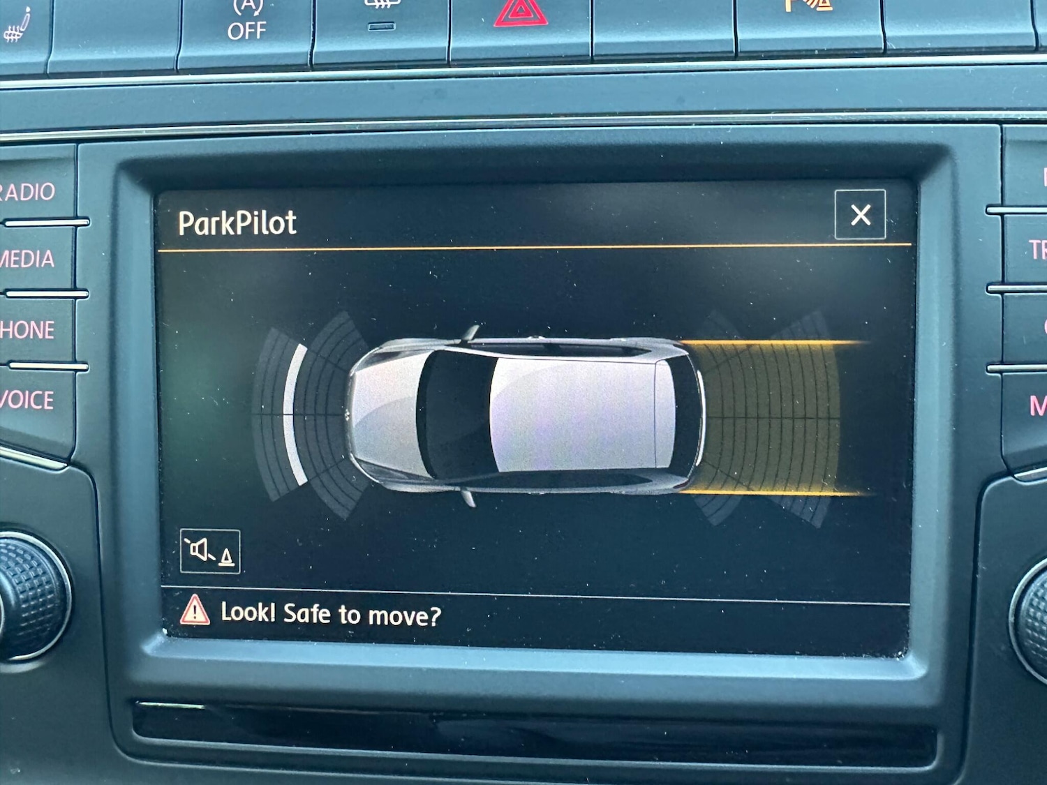 Used Volkswagen Polo 2015 for sale - 76513292: Photo 36