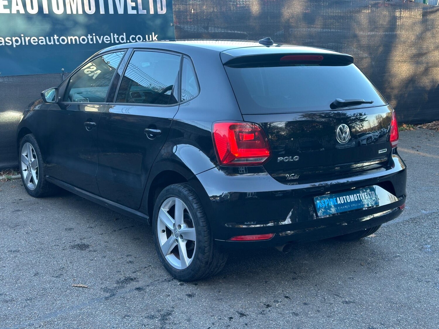 Used Volkswagen Polo 2015 for sale - 76513292: Photo 5