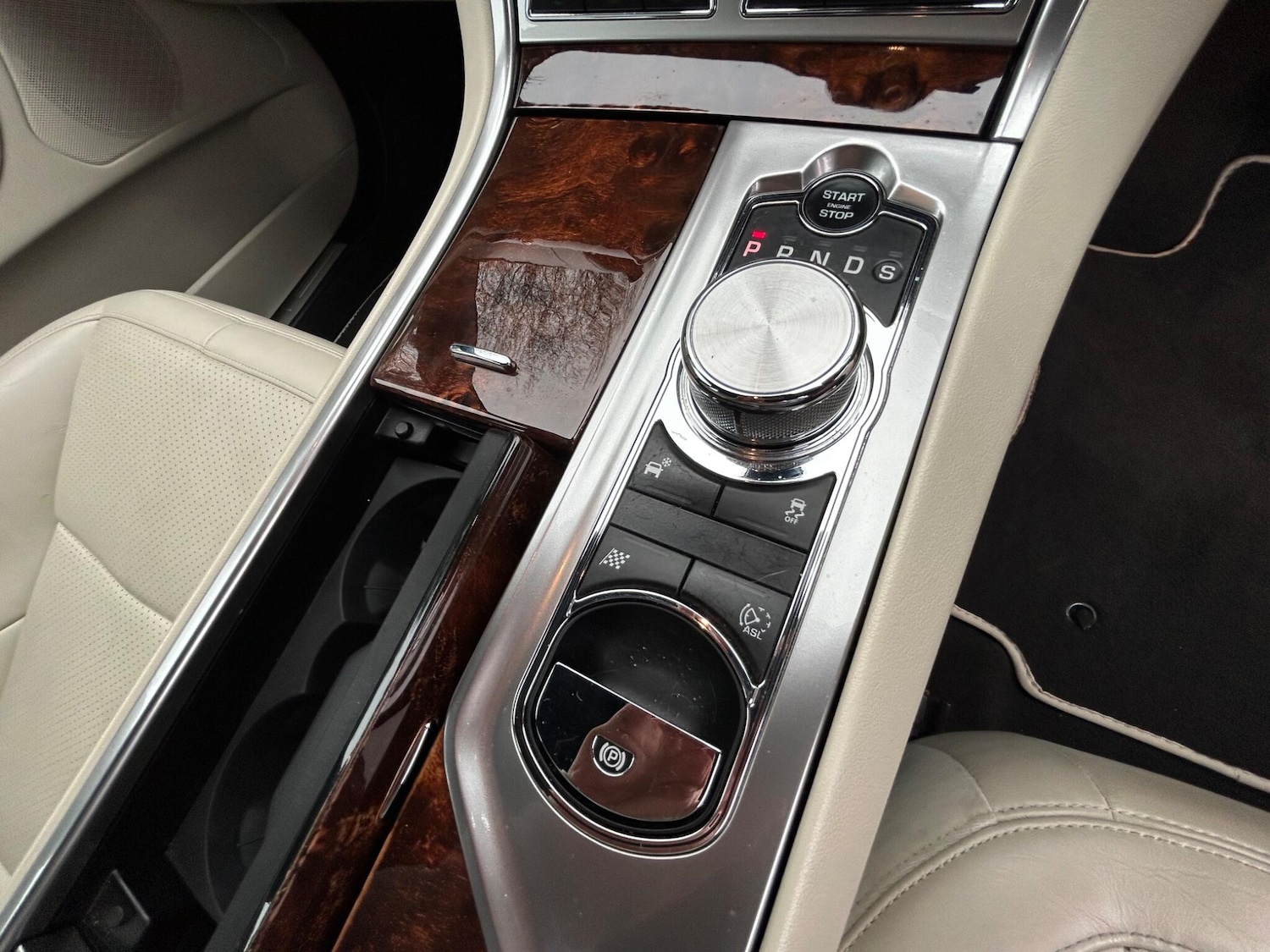 Used Jaguar XF 2012 for sale - 77783681: Photo 16