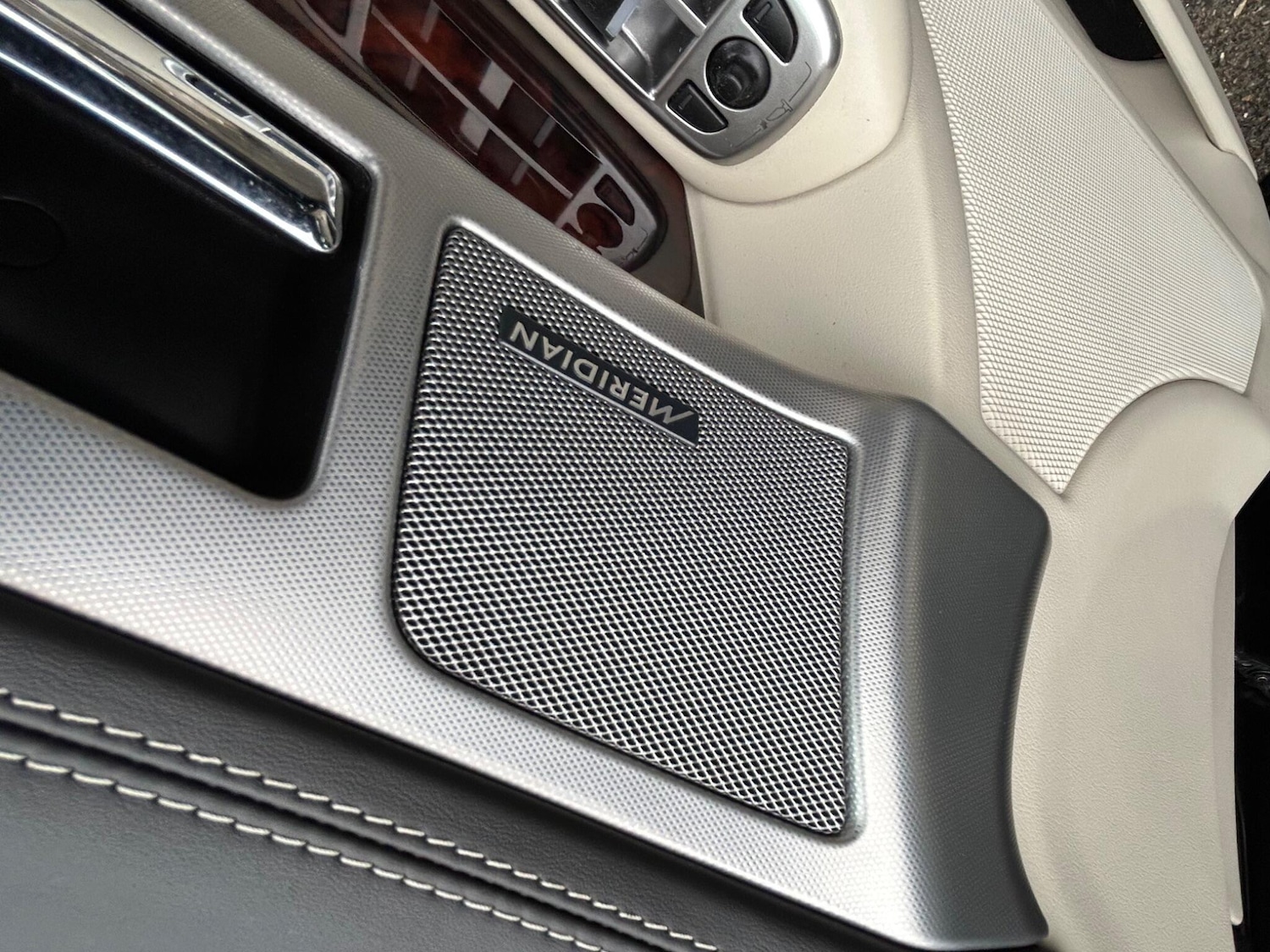 Used Jaguar XF 2012 for sale - 77783681: Photo 21