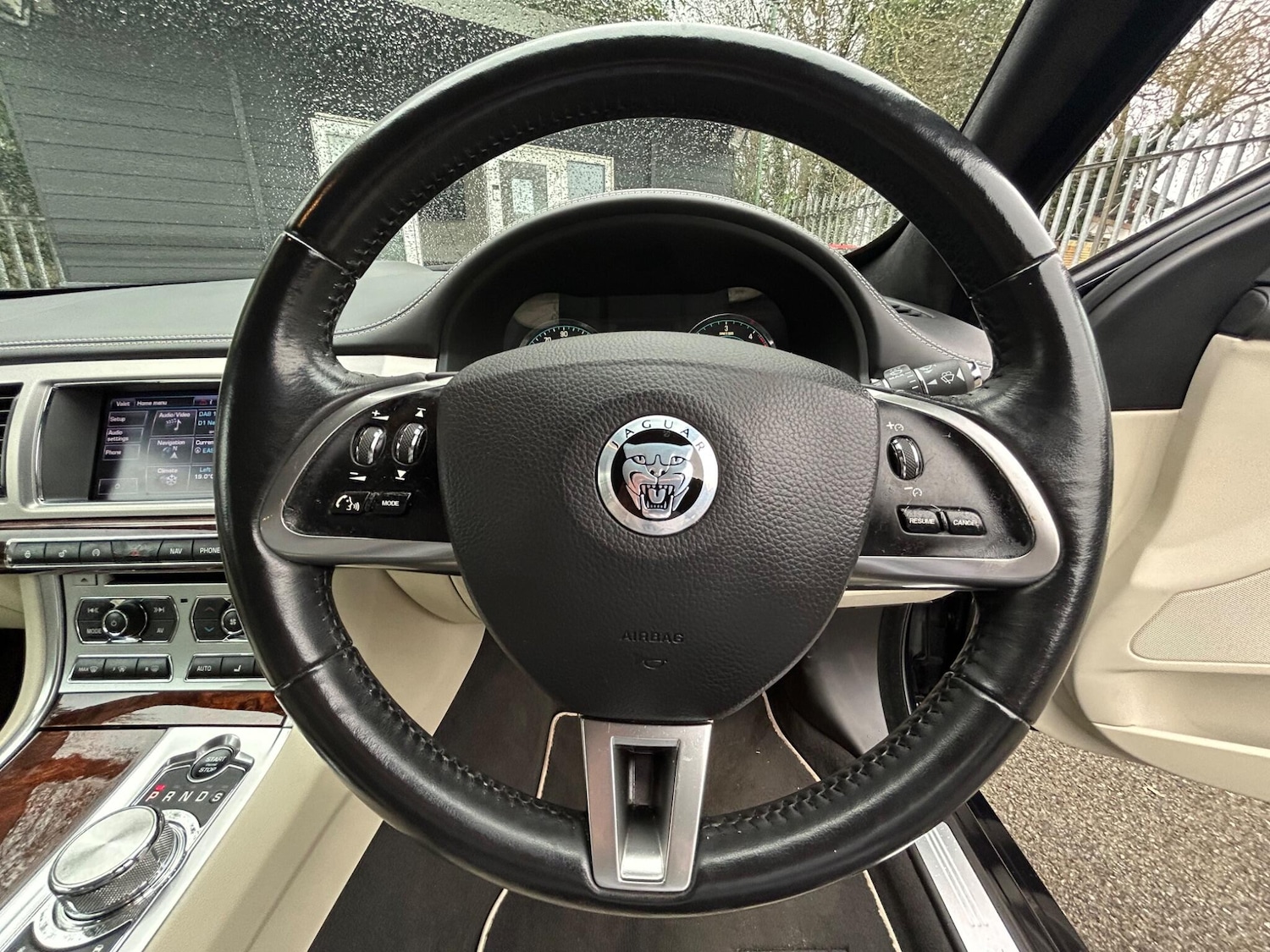 Used Jaguar XF 2012 for sale - 77783681: Photo 31