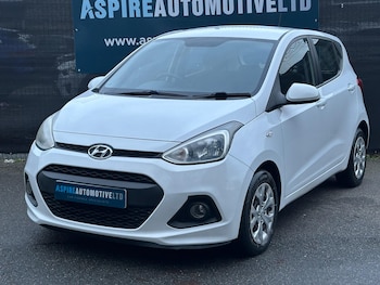 Used Hyundai i10 2015 for sale - 77142950: Photo