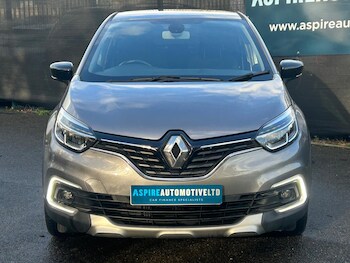 Used Renault Captur 2018 for sale - 77215394: Photo