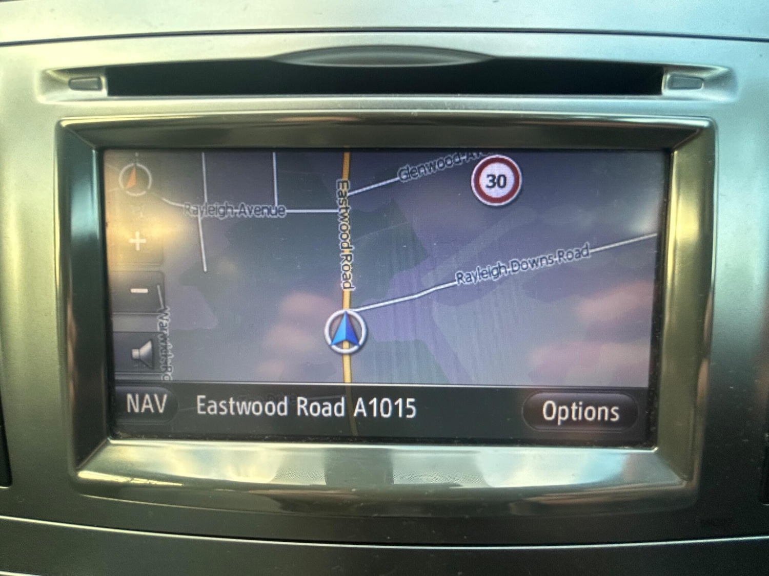 Used Toyota Avensis 2012 for sale - 77120286: Photo 32