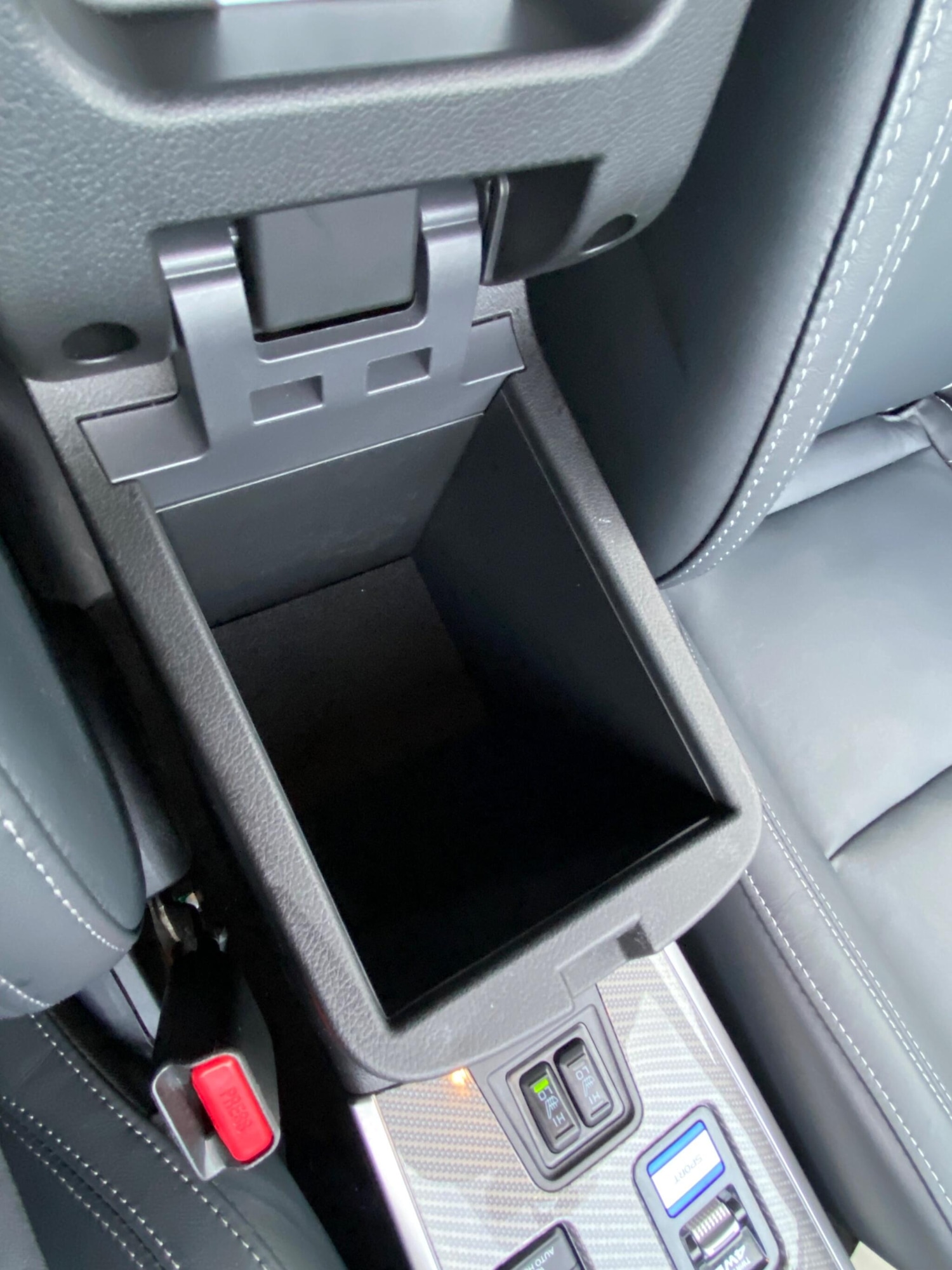 Used Mitsubishi Outlander 2018 for sale - 76701830: Photo 44