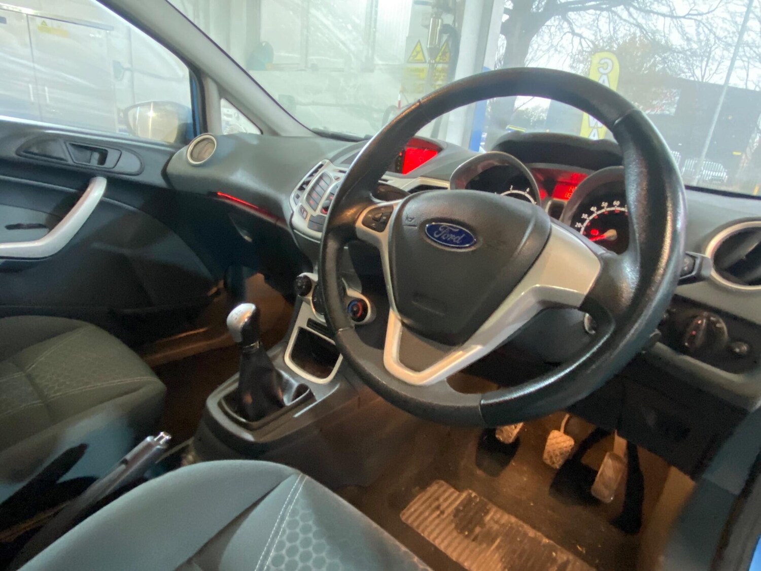 Used Ford Fiesta 2010 for sale - 76619903: Photo 12