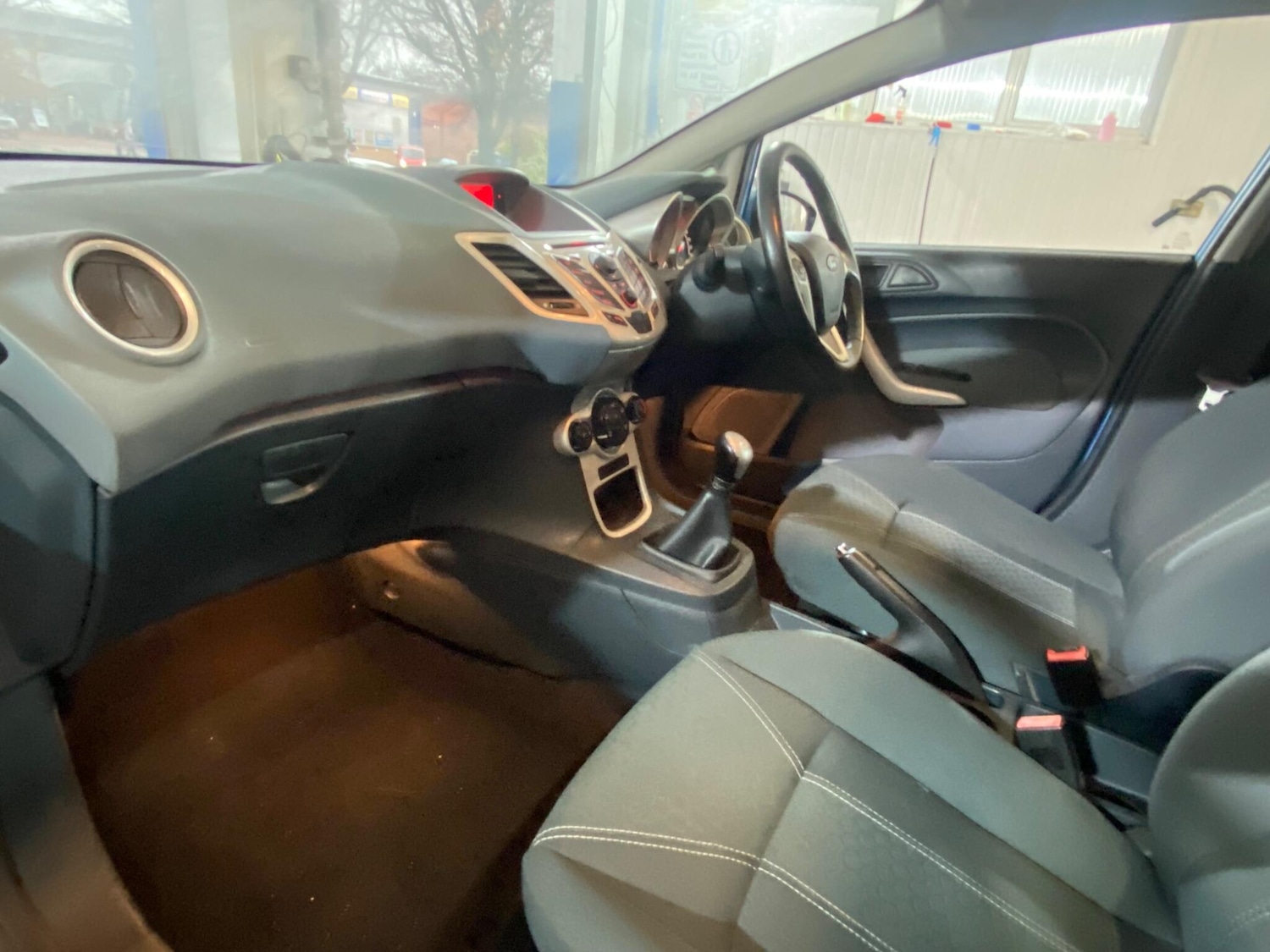 Used Ford Fiesta 2010 for sale - 76619903: Photo 19