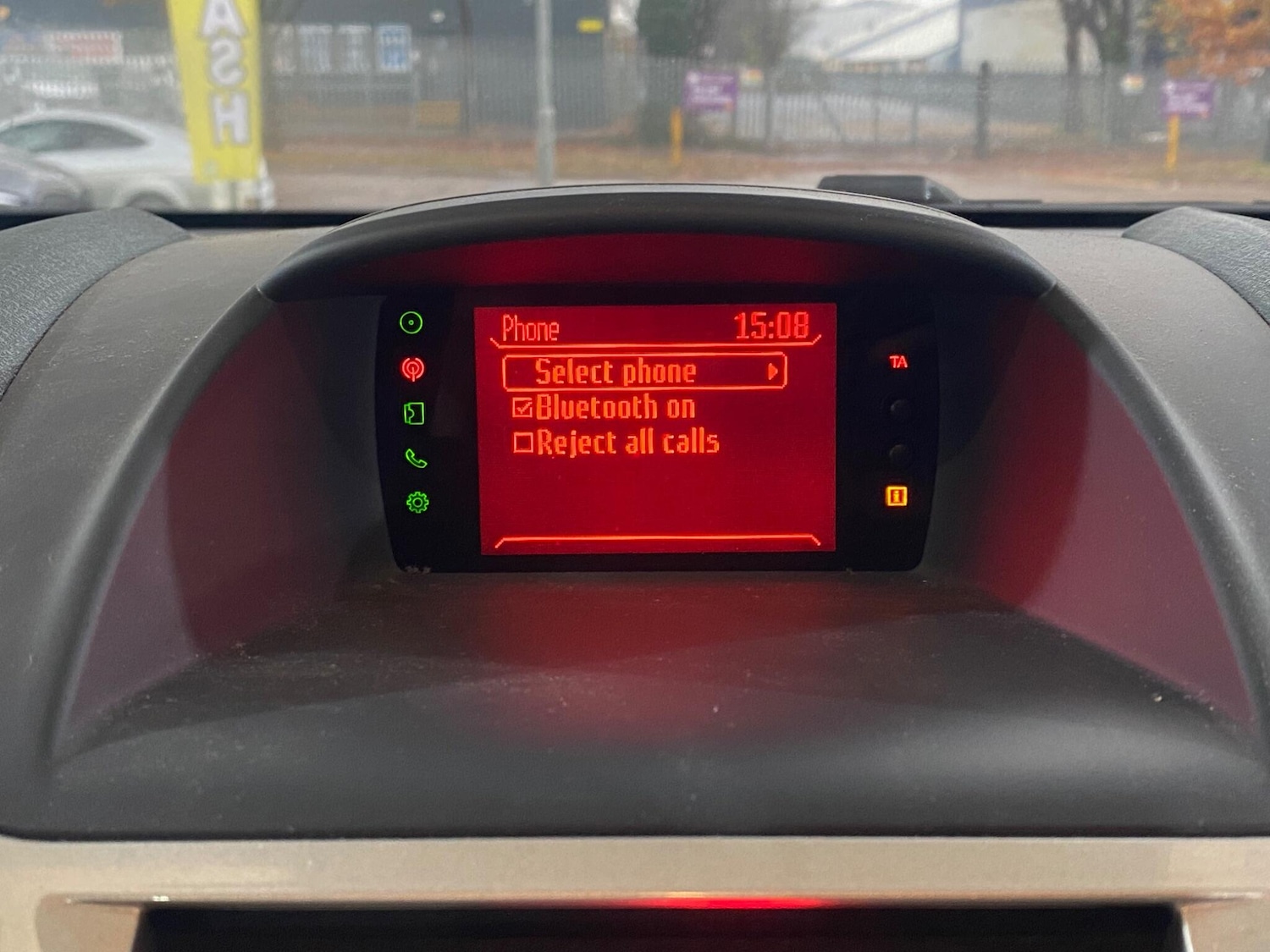 Used Ford Fiesta 2010 for sale - 76619903: Photo 25