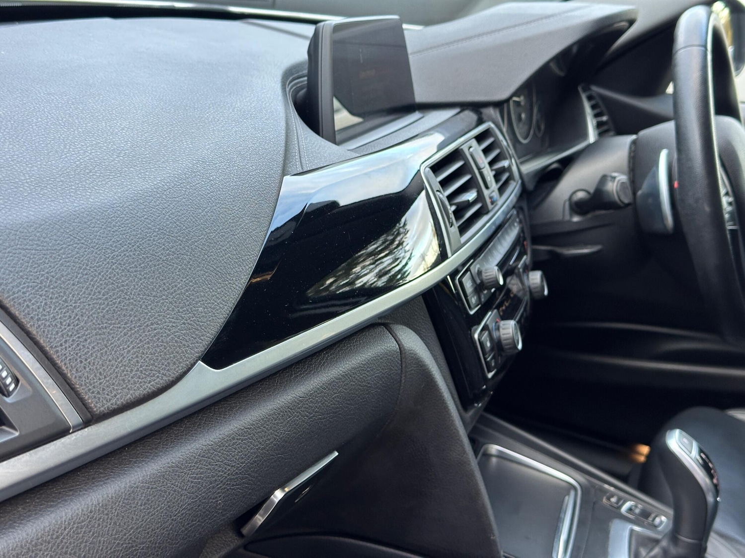 Used BMW 3 Series 2018 for sale - 76561132: Photo 16