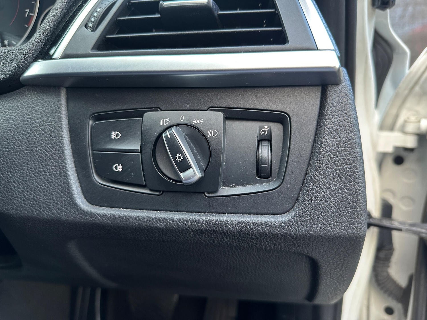 Used BMW 3 Series 2018 for sale - 76561132: Photo 29