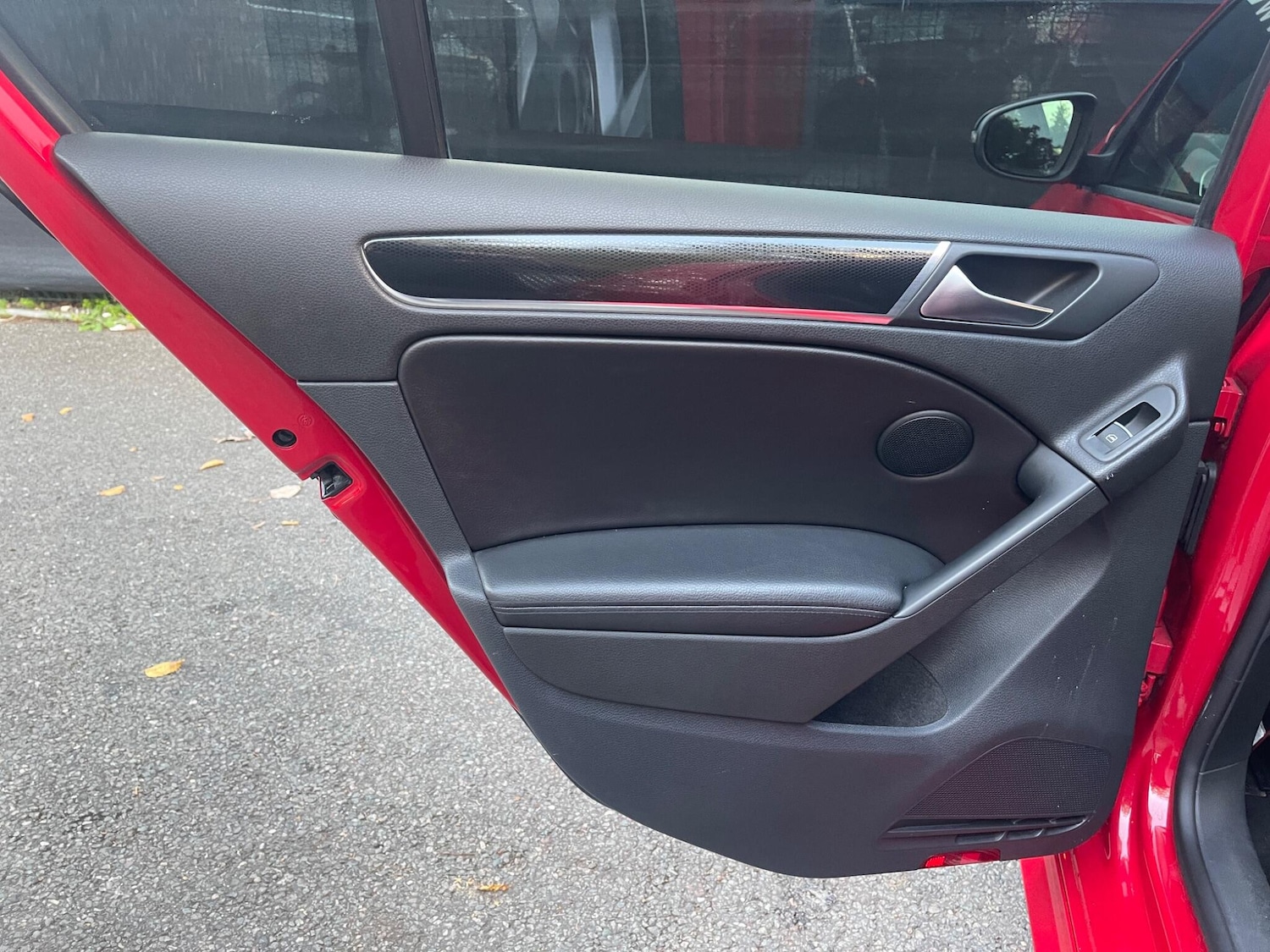 Used Volkswagen Golf 2012 for sale - 76398773: Photo 27