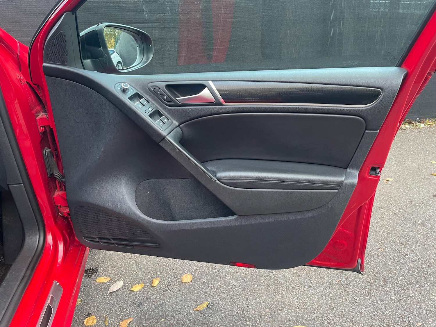 Used Volkswagen Golf 2012 for sale - 76398773: Photo 28