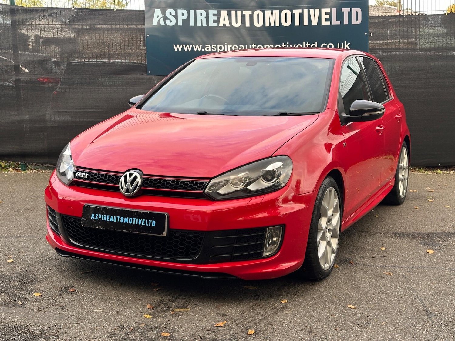 Used Volkswagen Golf 2012 for sale - 76398773: Photo 3