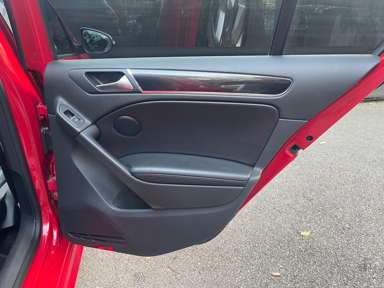 Used Volkswagen Golf 2012 for sale - 76398773: Photo 30