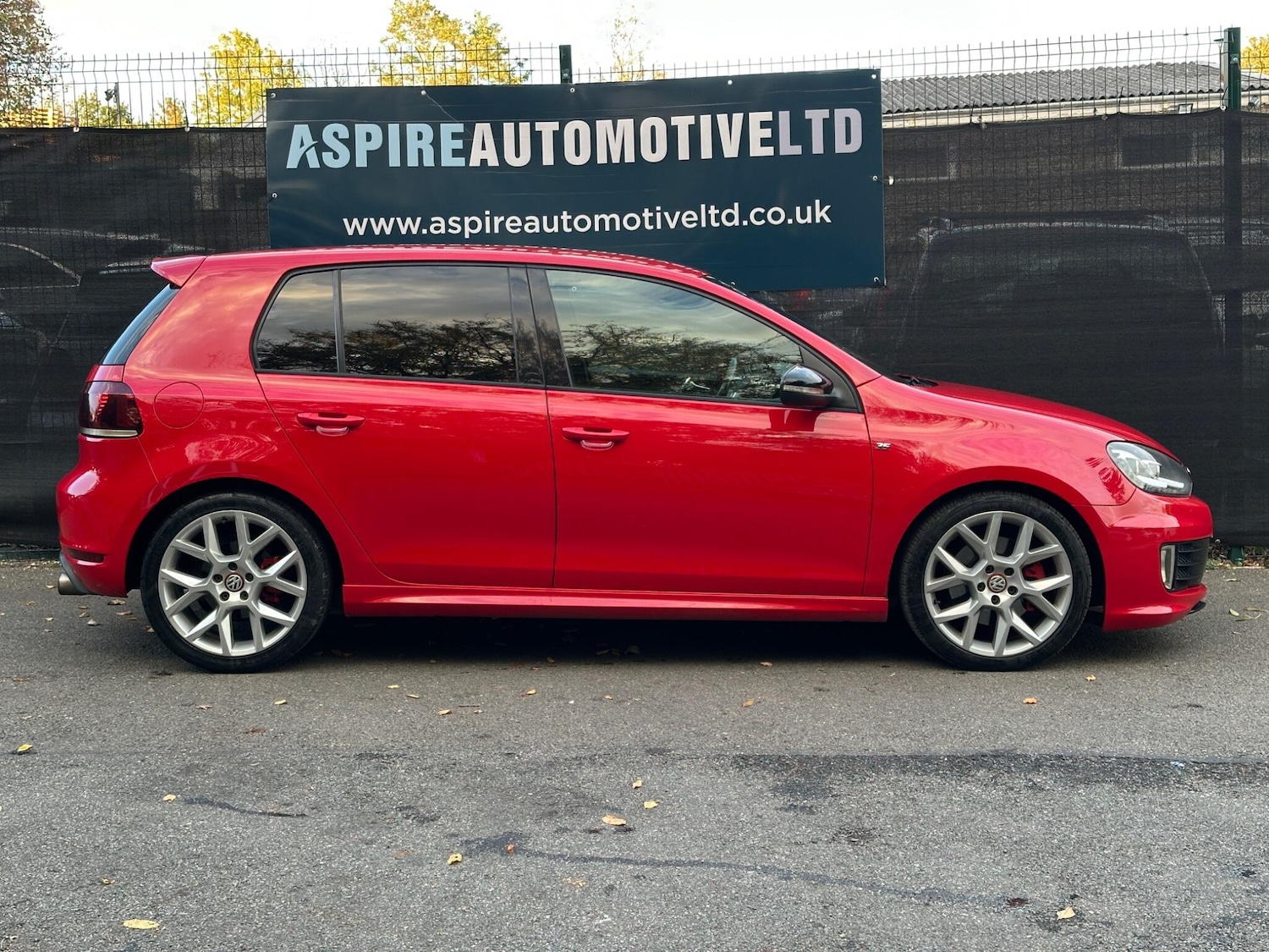 Used Volkswagen Golf 2012 for sale - 76398773: Photo 8