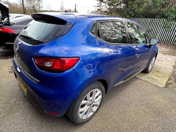 Used Renault Clio 2018 for sale - 77853637: Photo