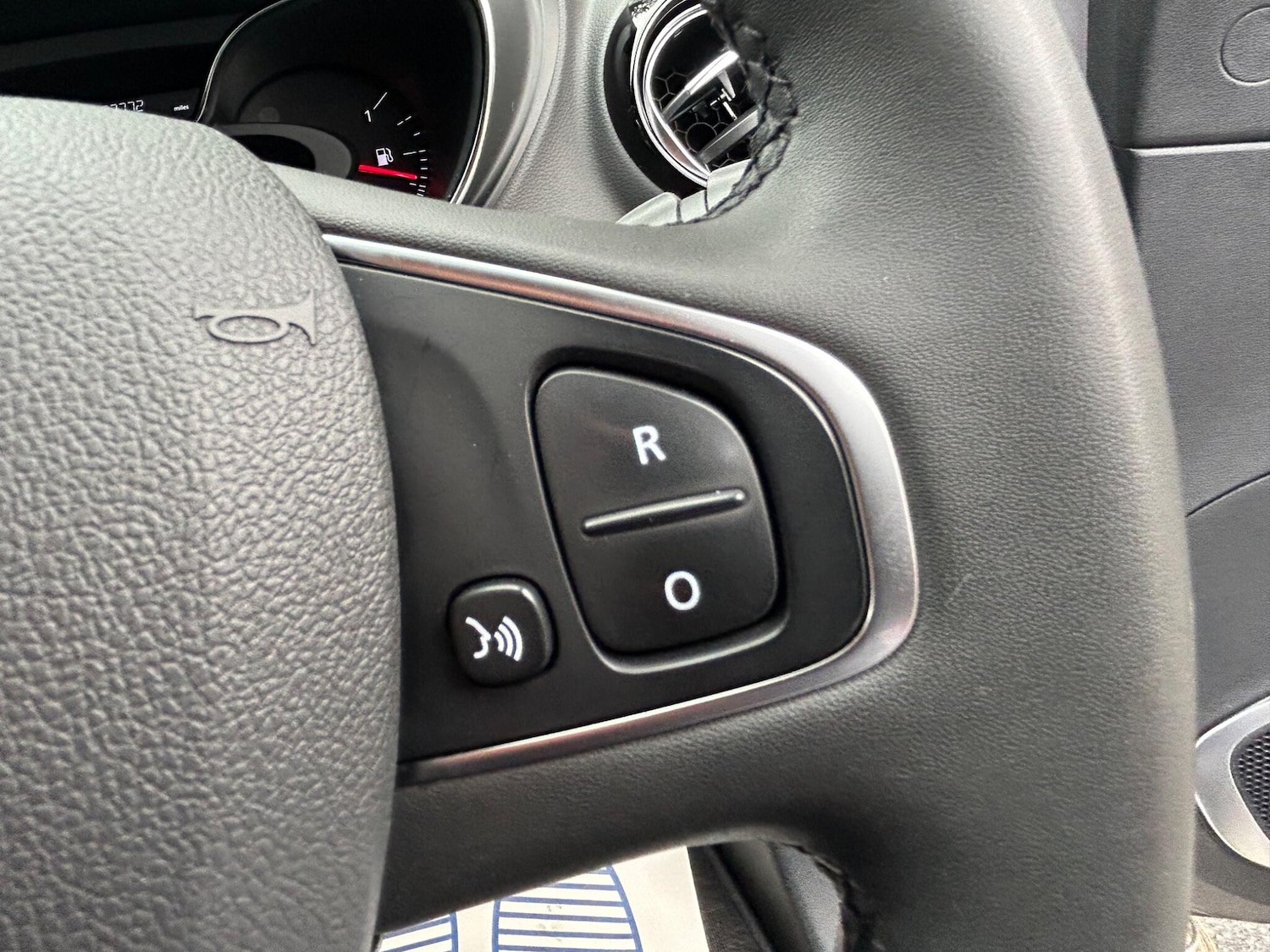 Used Renault Captur 2019 for sale - 77143402: Photo 27