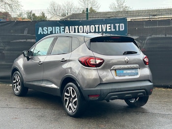 Used Renault Captur 2019 for sale - 77143402: Photo